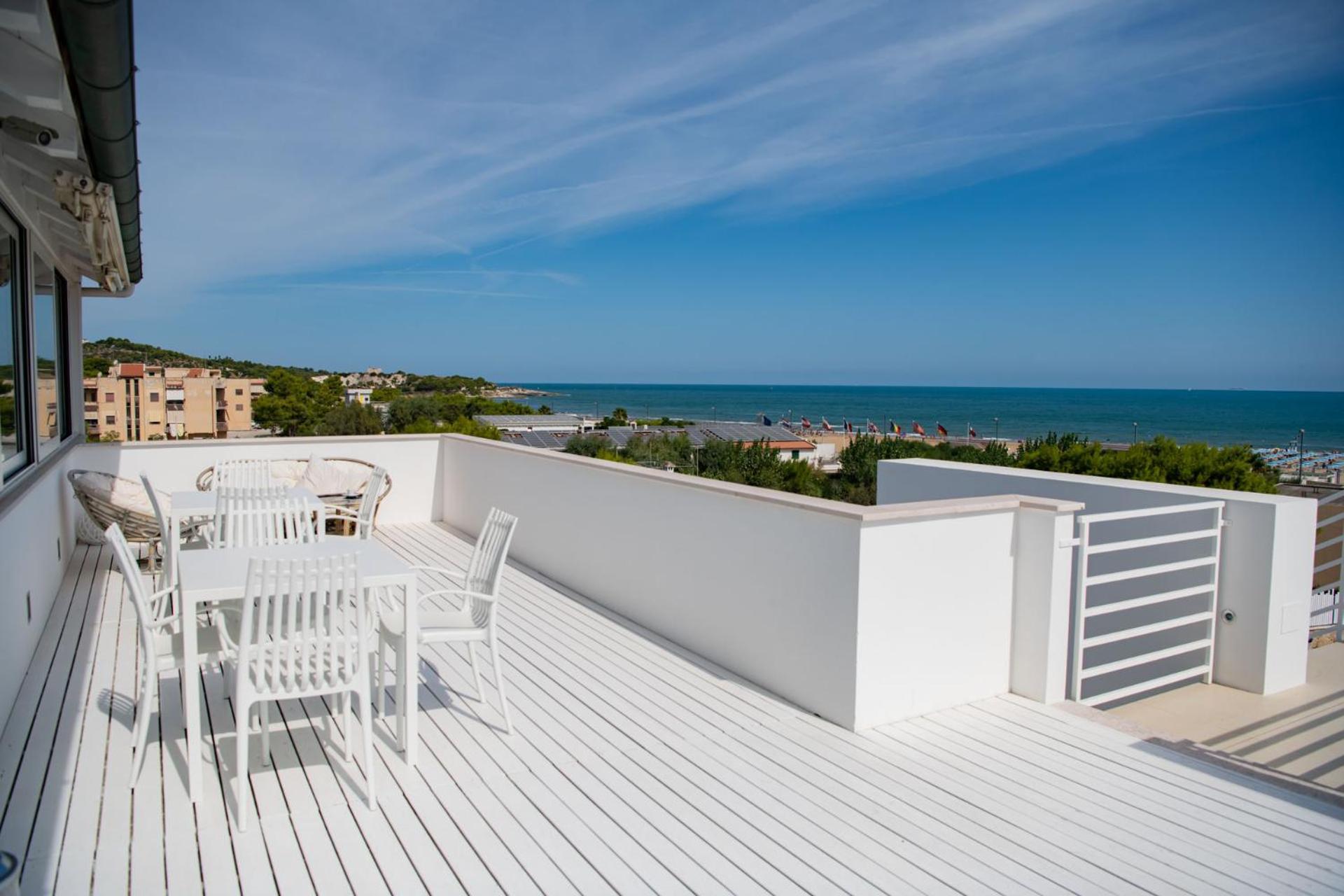 White Hotel Vieste Exterior photo